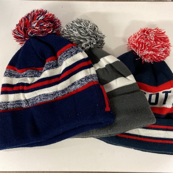 Lot of 3 New England Patriots Knit hats. - Picture 2 of 4
